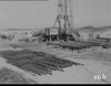 1960 : Extraction de pétrole sur un puits du Sénégal - 13256 vues